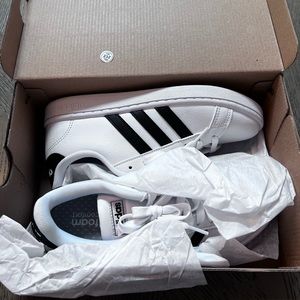 Adidas Grand Court shoes brand new